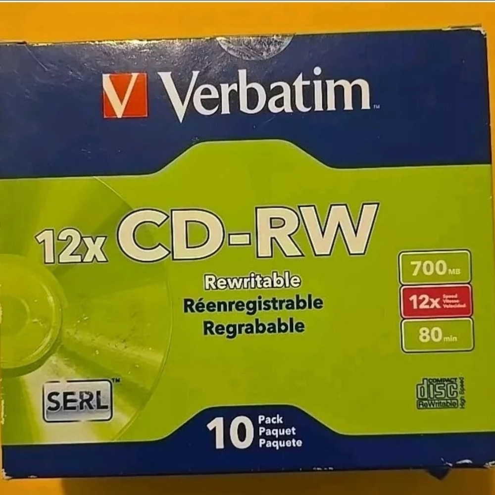 Verbatim Portable CD Player - Blue and Green